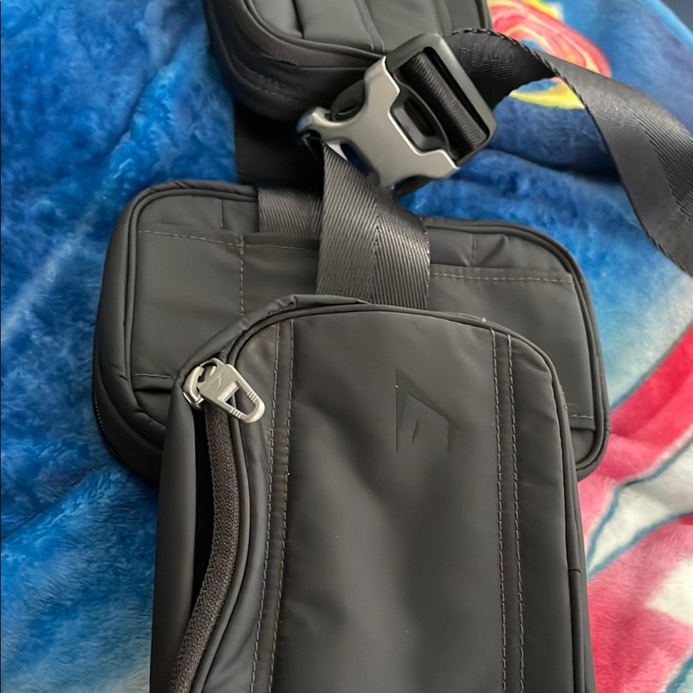 Gymshark Black Belt Bag with Durable Design